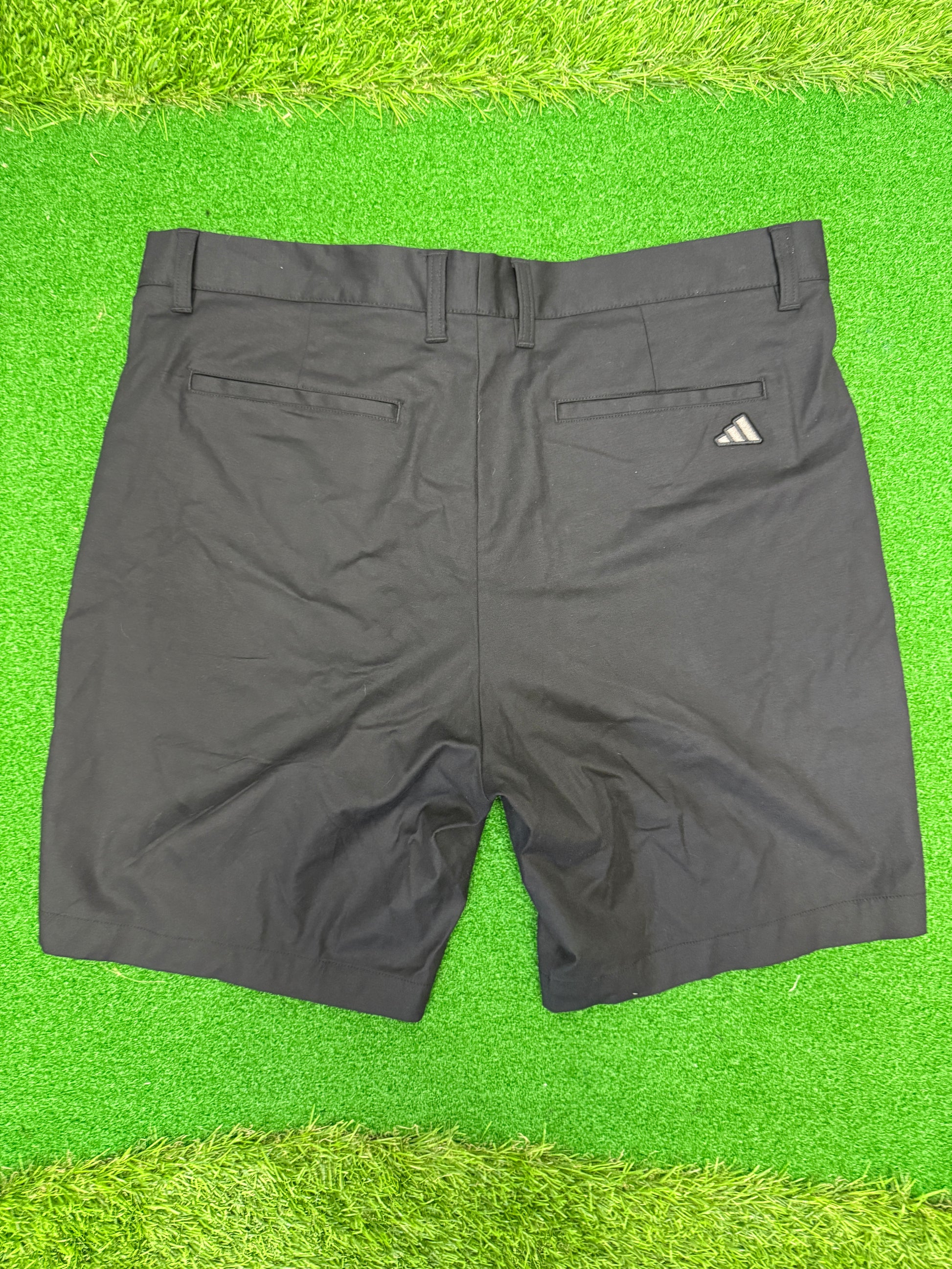 Adidas Shorts 32