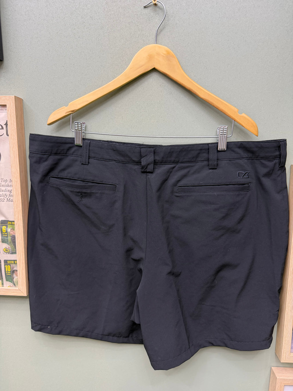 Cutter Buck shorts 40