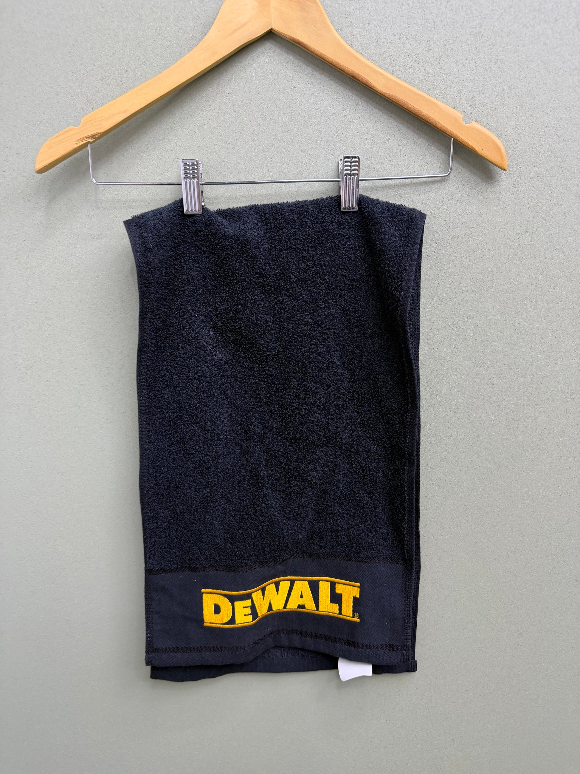 Dewalt Towel