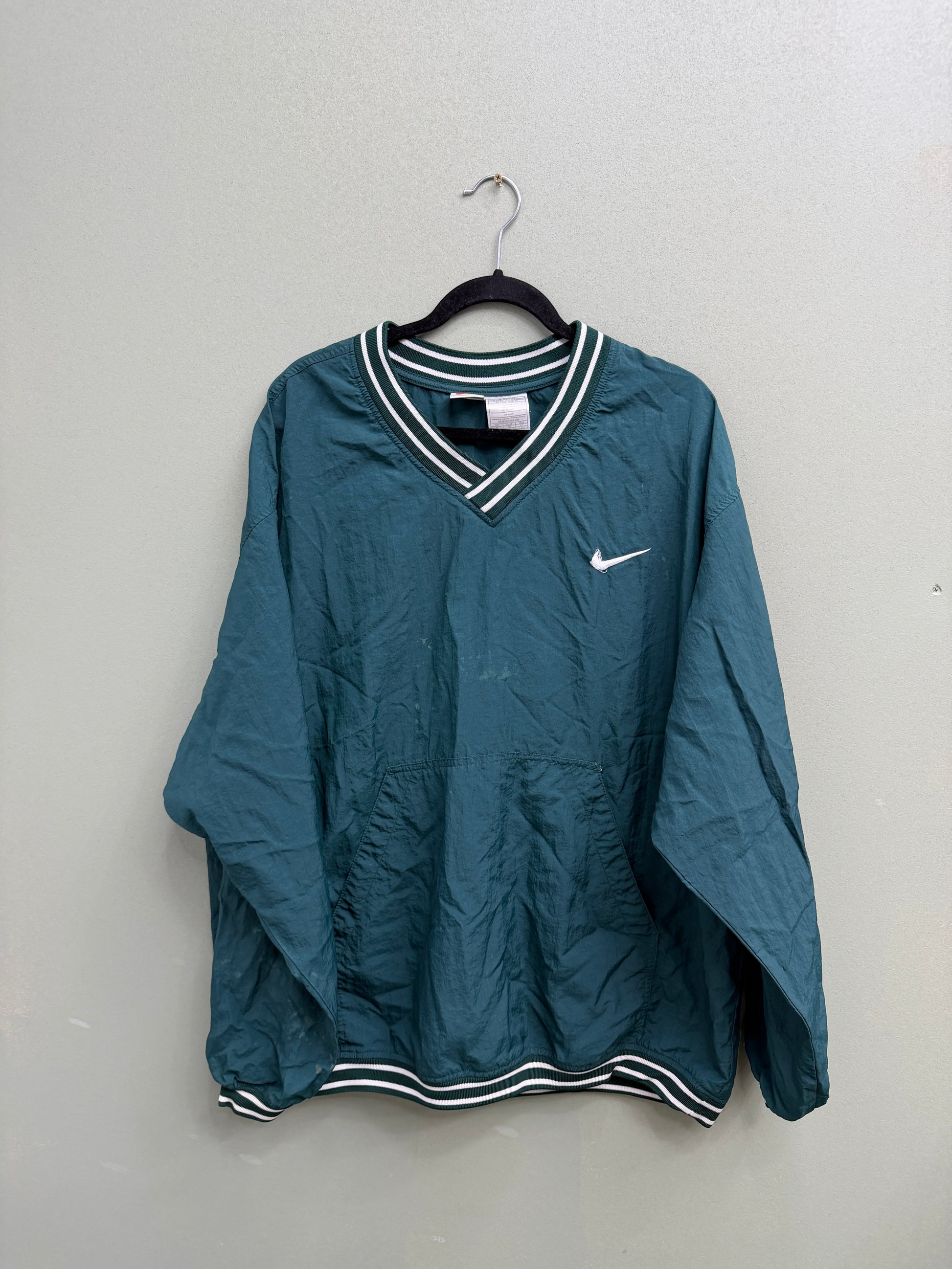 Nike Windbreaker L (holes)