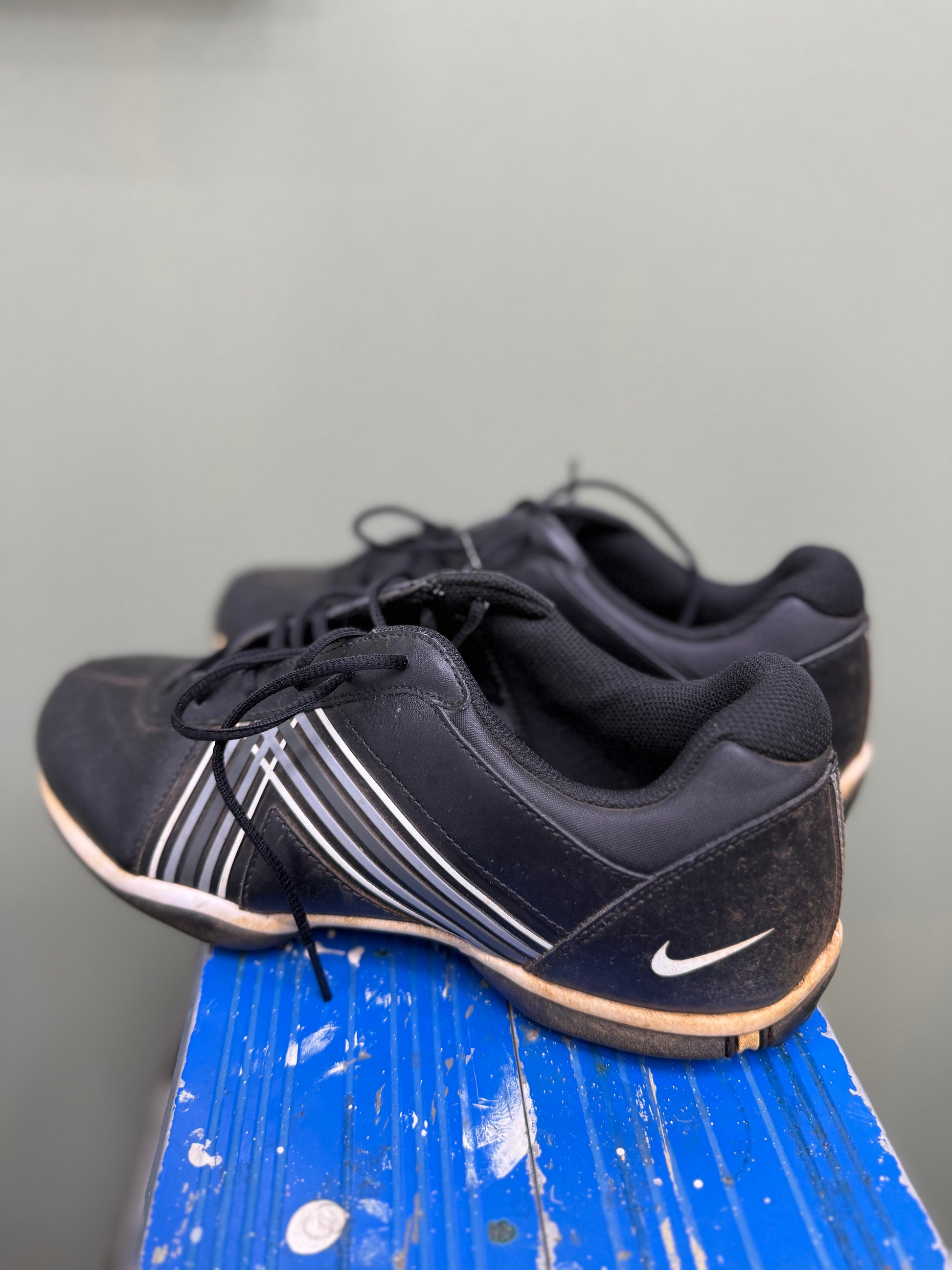 Nike shoes 9.5