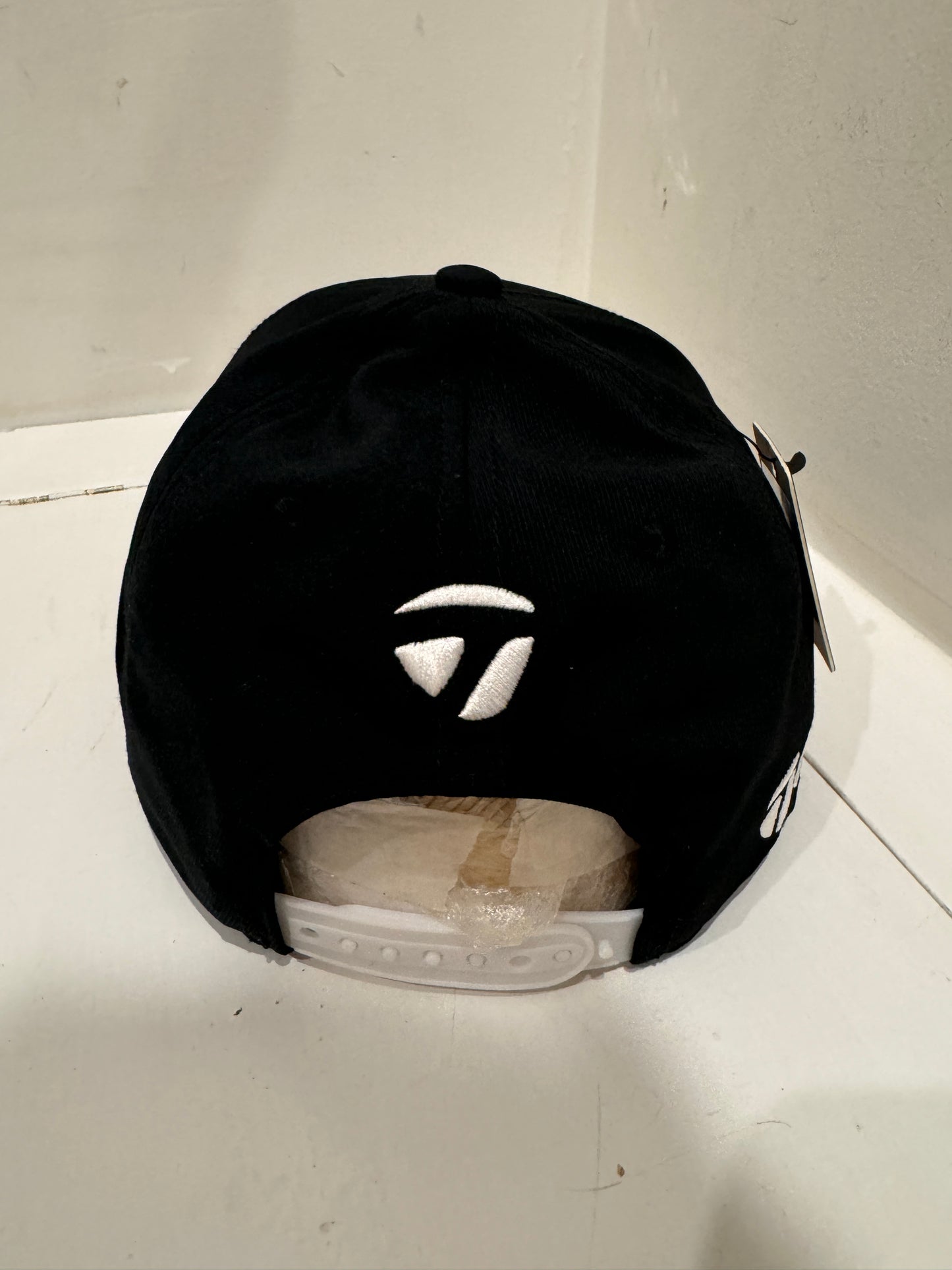 NWT Tayormade RAW SnapBack