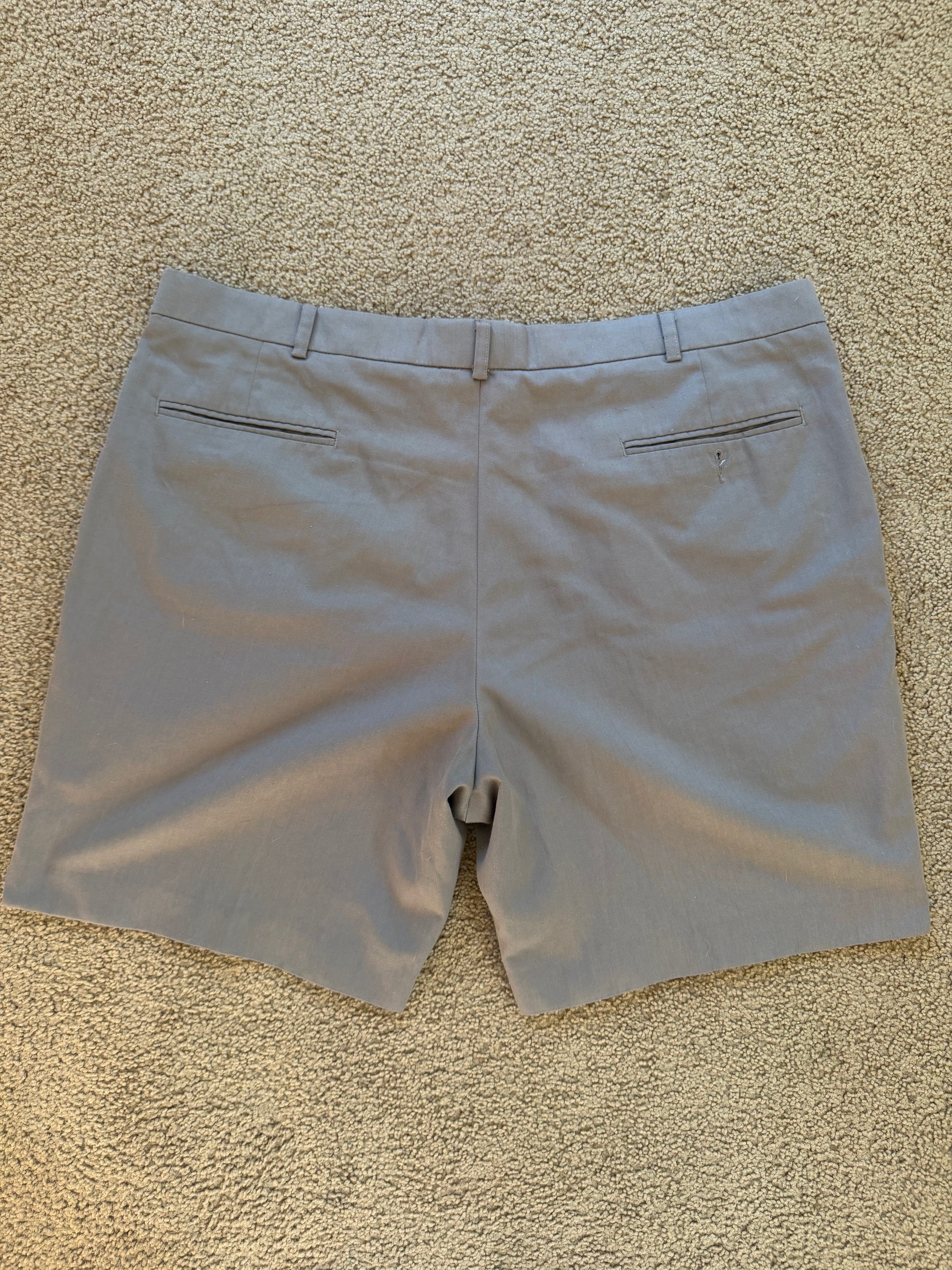 Vintage Pleated Shorts 38